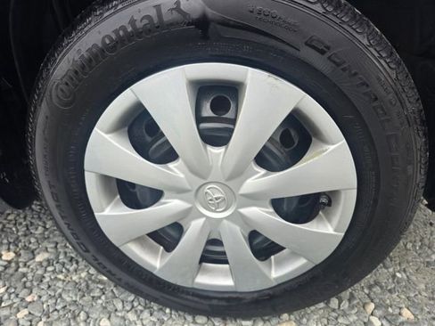 Used 2012 Toyota Corolla image 10