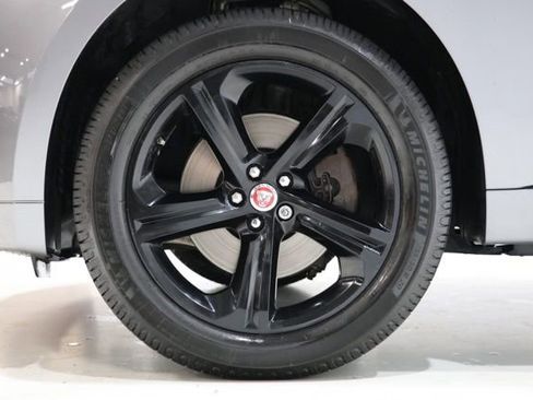 Used 2020 Jaguar F-PACE R-Sport AWD/4WD image 11