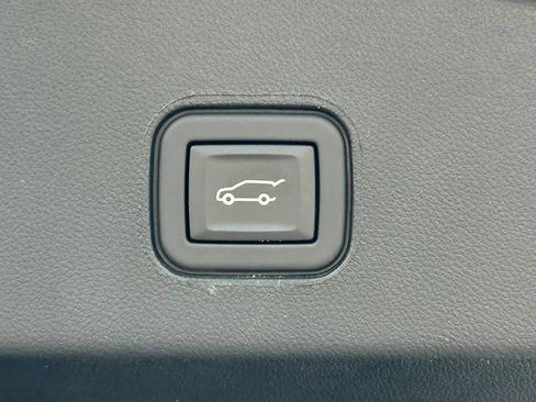 Certified 2024 Cadillac Lyriq Luxury AWD/4WD image 37