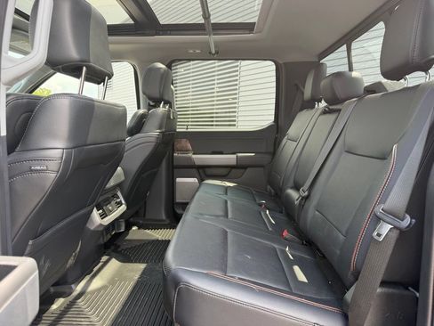 Used 2024 Ford F250 Lariat w/ Lariat Ultimate Package AWD/4WD image 33