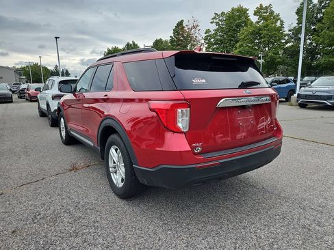 Used 2020 Ford Explorer XLT w/ Comfort Package AWD/4WD image 2