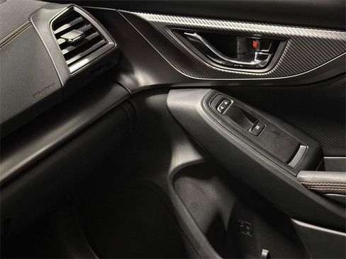 Used 2023 Subaru Crosstrek 2.5i Limited w/ Moonroof Package image 27