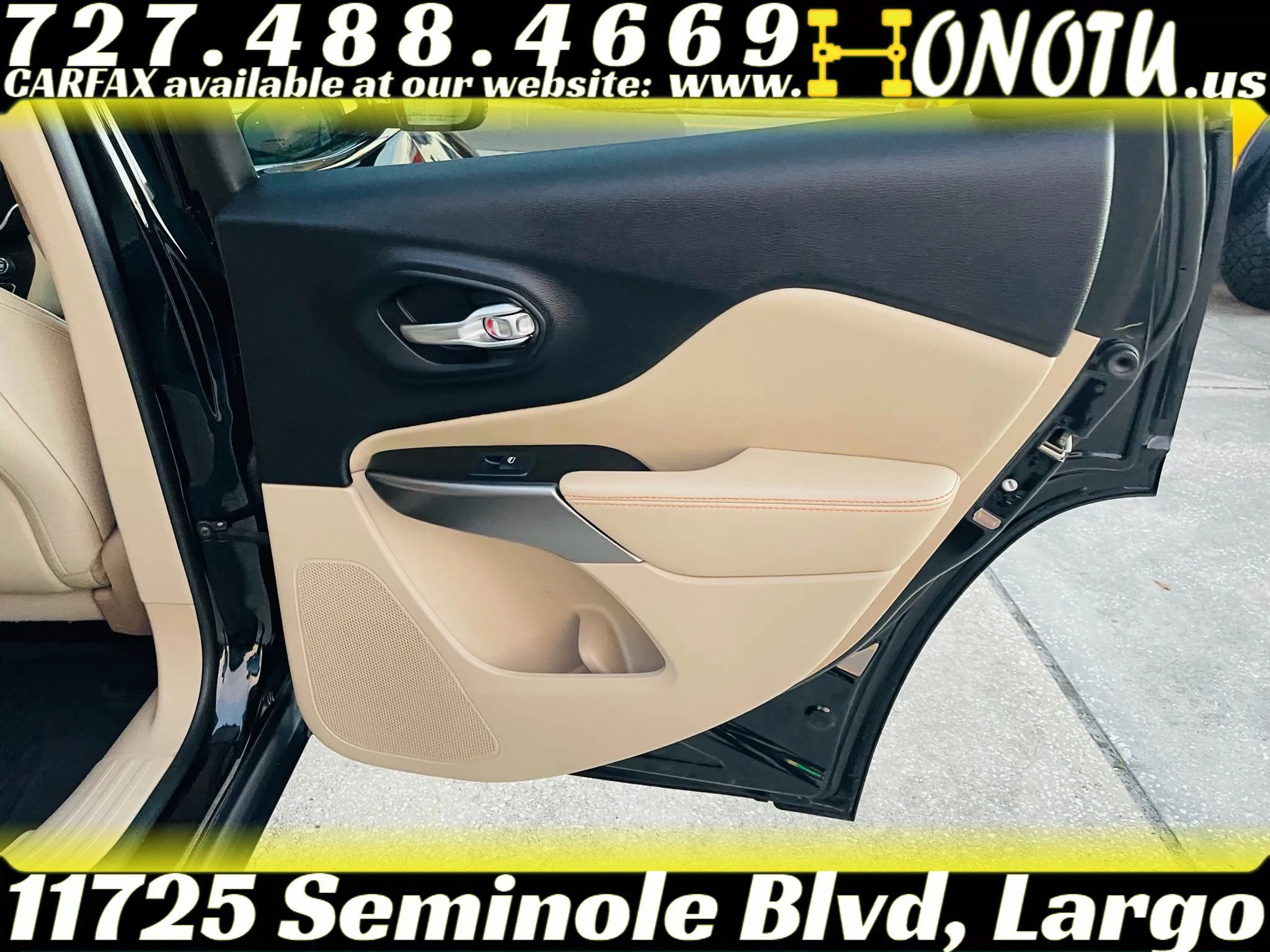 Used 2019 Jeep Cherokee Latitude w/ Popular Appearance Group AWD/4WD image 18