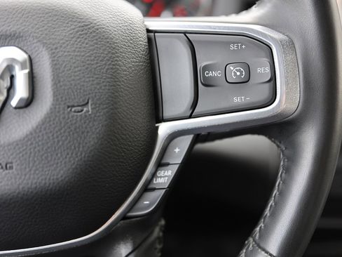 Used 2024 RAM 2500 Laramie AWD/4WD image 43