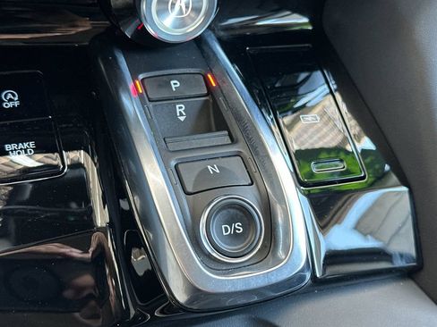 Used 2024 Acura MDX SH-AWD w/ Technology Package image 21
