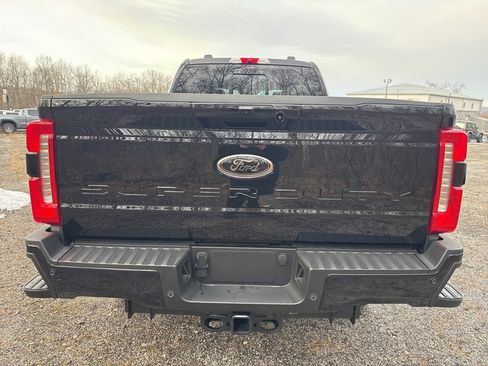 New 2026 Ford F250 Lariat w/ Black Appearance Package image 8