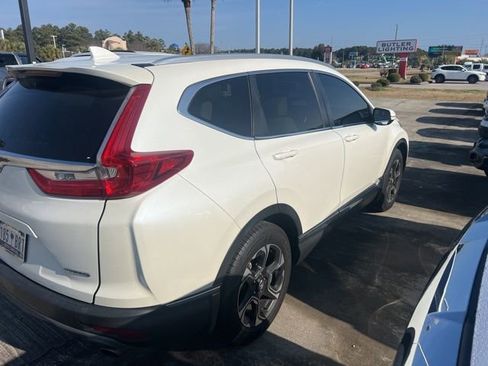 Used 2018 Honda CR-V Touring image 7