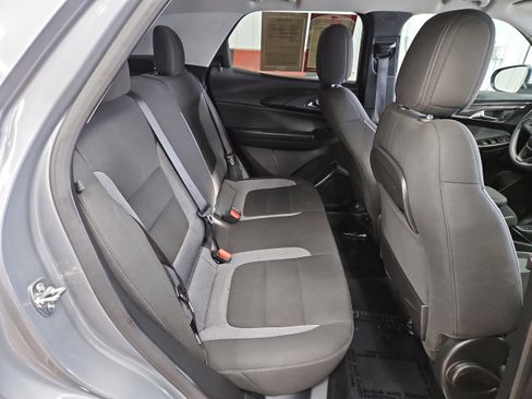 Used 2025 Chevrolet TrailBlazer LT image 11