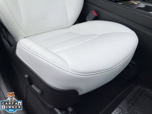 Used 2022 Tesla Model Y Long Range AWD/4WD image 61