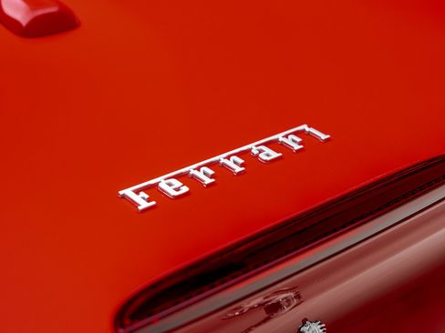 Used 2023 Ferrari Portofino M RWD image 31