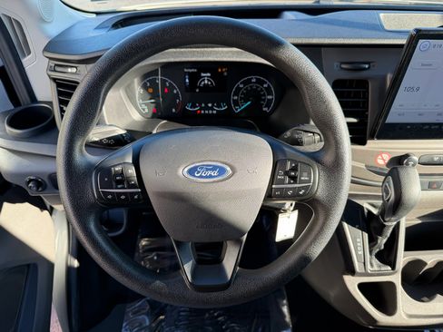 Used 2022 Ford Transit 350 XLT image 27