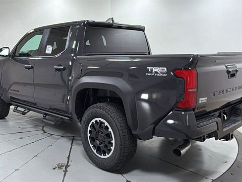 New 2025 Toyota Tacoma TRD Off-Road image 7