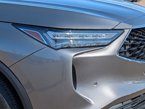 Used 2023 Acura MDX SH-AWD w/ Technology Package image 16