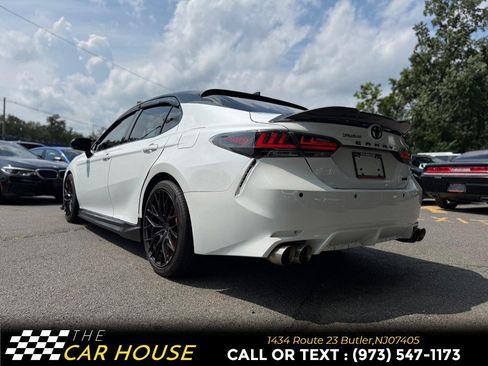 Used 2021 Toyota Camry XSE w/ Navigation Package FWD image 4