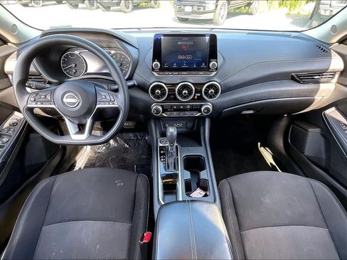 Used 2024 Nissan Sentra SV FWD image 20