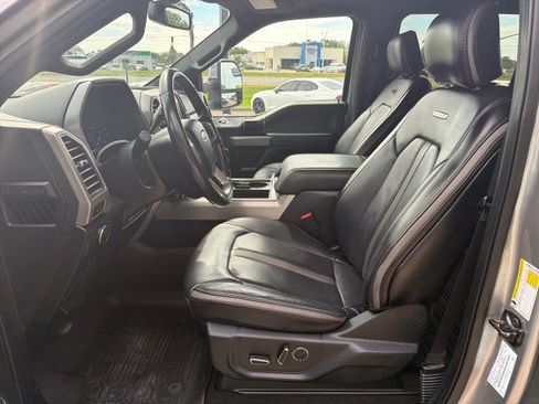 Used 2020 Ford F250 Platinum w/ FX4 Off-Road Package AWD/4WD image 11