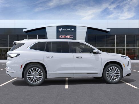 New 2026 Buick Enclave Avenir w/ Super Cruise Package FWD image 5