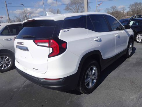Used 2022 GMC Terrain SLE w/ Fleet Convenience Package image 7