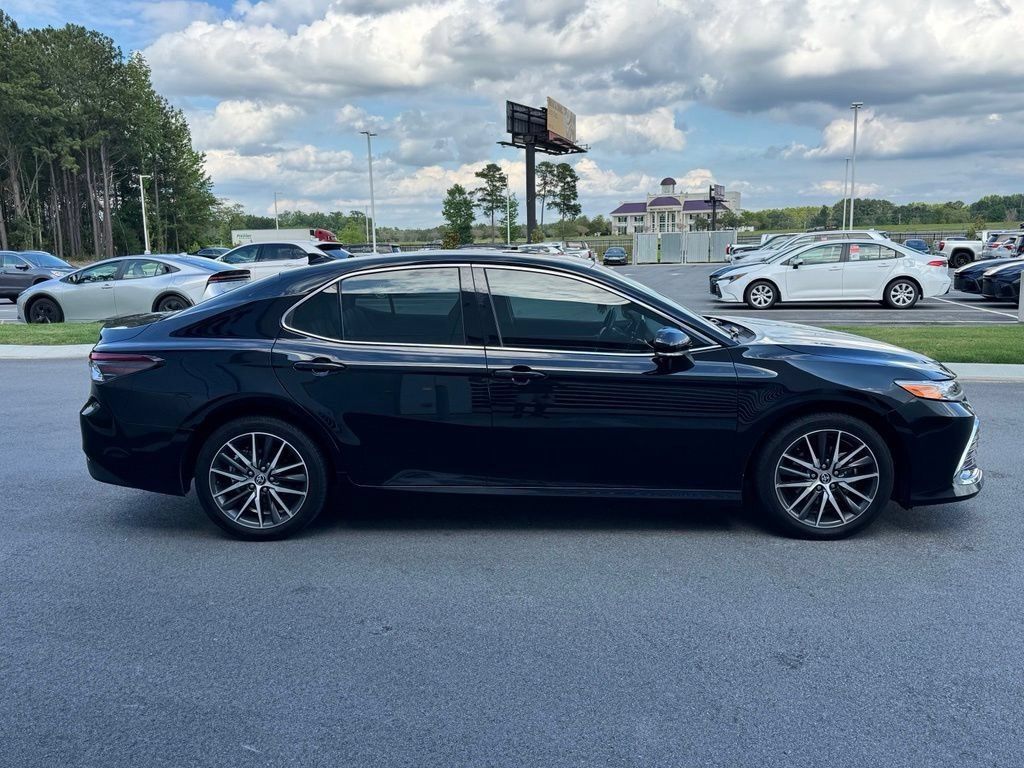 Used 2023 Toyota Camry XLE w/ Cold Weather Package FWD image 8