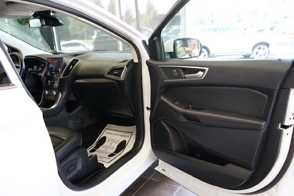 Used 2024 Ford Edge SEL AWD/4WD image 40