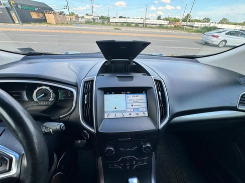Used 2016 Ford Edge SEL w/ Equipment Group 201A AWD/4WD image 29