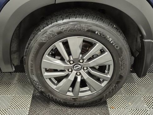 Certified 2022 Nissan Pathfinder SV image 9