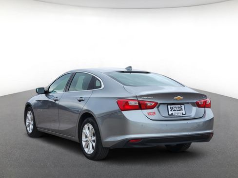 Used 2024 Chevrolet Malibu LT image 3