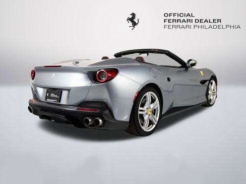 Certified 2019 Ferrari Portofino image 28