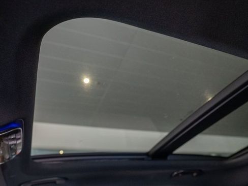 New 2025 Mercedes-Benz GLC 350e GLC 350e image 18