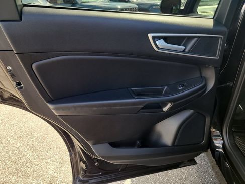 Used 2024 Ford Edge SEL w/ Convenience Package AWD/4WD image 11