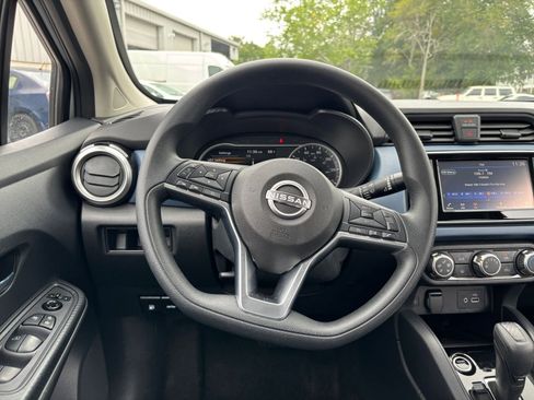 Used 2025 Nissan Versa SV FWD image 25