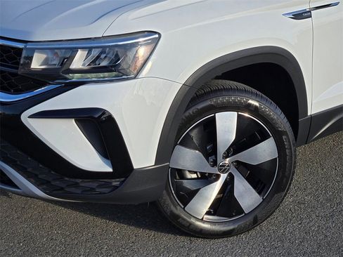 Used 2023 Volkswagen Taos S image 9