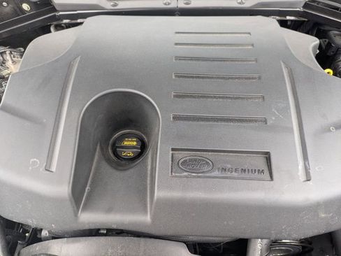 Used 2023 Land Rover Defender 110 X-Dynamic SE image 20