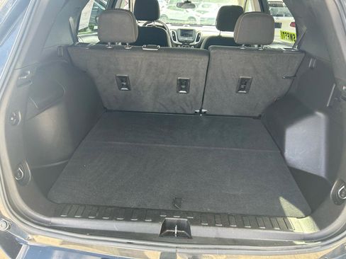 Used 2021 Chevrolet Equinox LT image 17