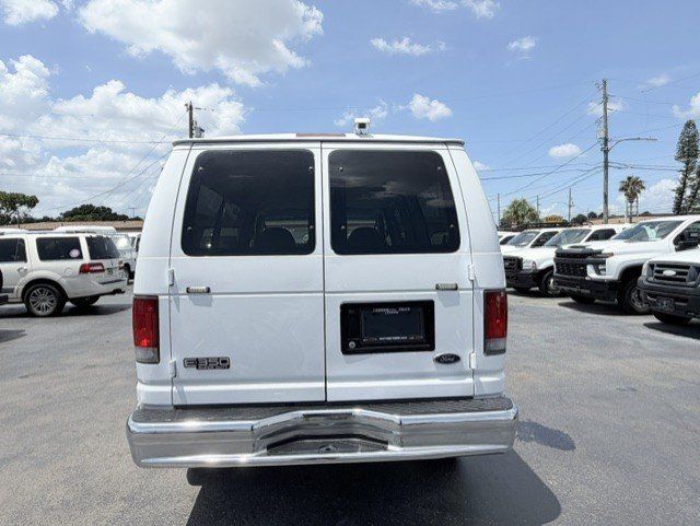 Used 2003 Ford E-350 and Econoline 350 Super Duty RWD image 6