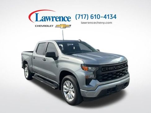 Used 2025 Chevrolet Silverado 1500 Custom image 1