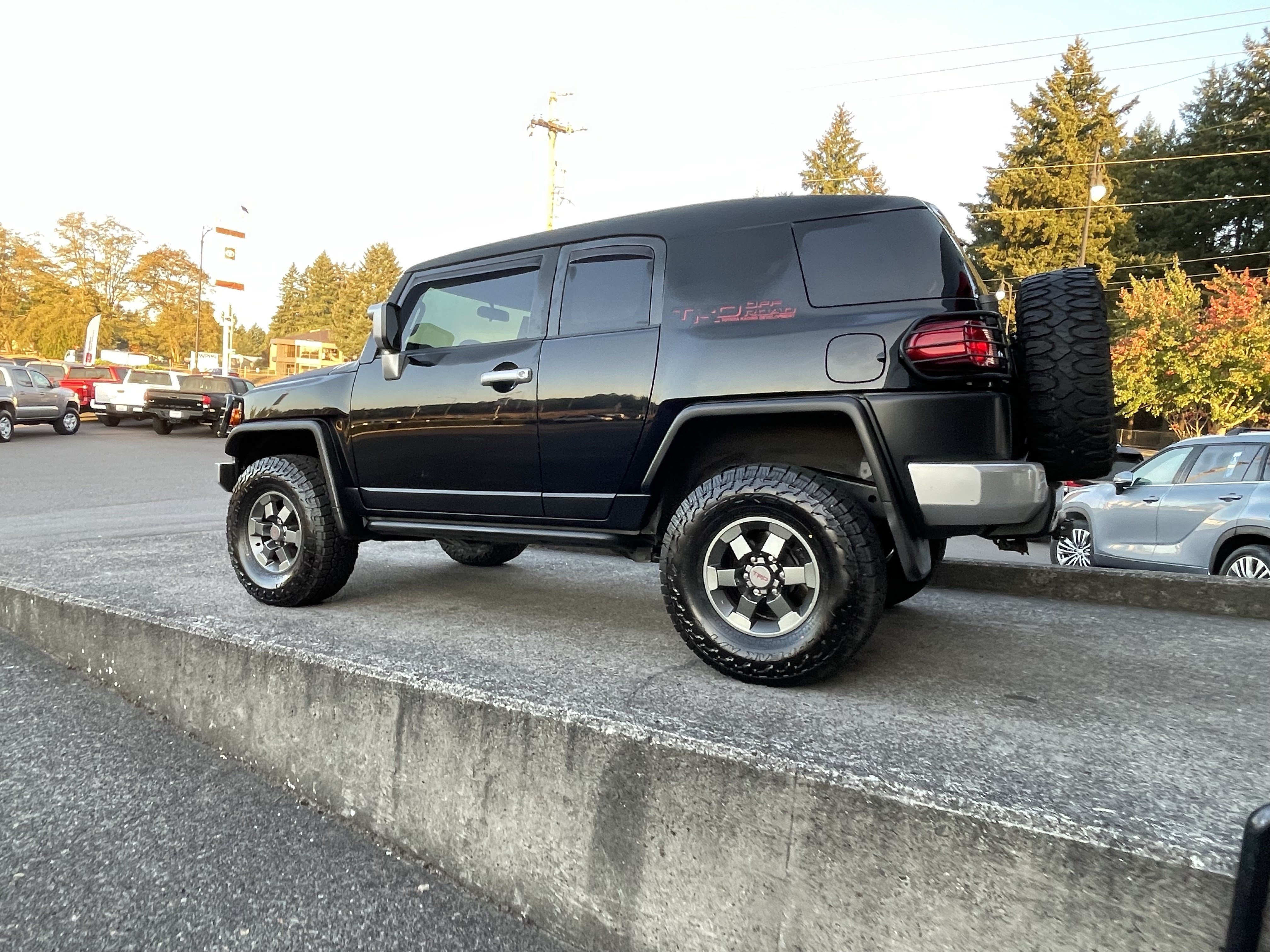 Used 2007 Toyota FJ Cruiser 4WD image 5