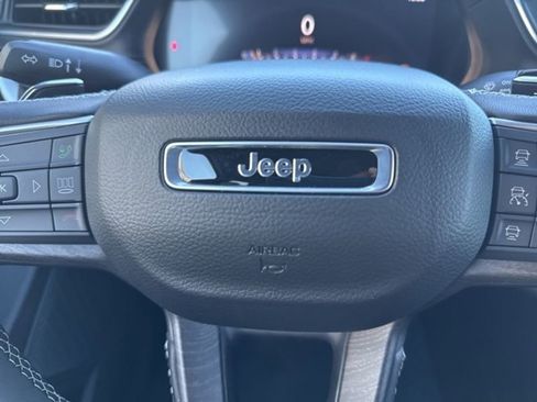 New 2025 Jeep Grand Cherokee L Limited w/ Luxury Tech Group II image 21