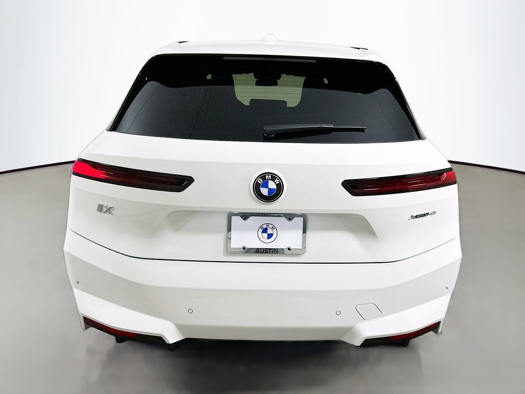 Used 2026 BMW iX xDrive45 w/ Premium Package AWD/4WD image 6