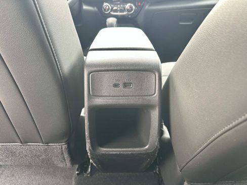 Certified 2024 Chevrolet Trax LT w/ Driver Confidence Package FWD image 13