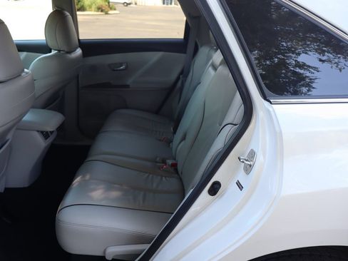 Used 2009 Toyota Venza AWD image 20