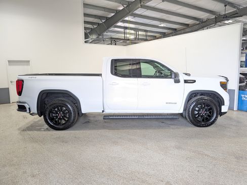 Used 2026 GMC Sierra 1500 Elevation AWD/4WD image 2