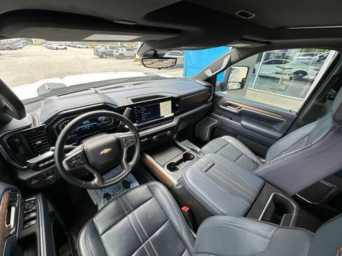 Used 2024 Chevrolet Silverado 2500 High Country w/ High Country Premium Package AWD/4WD image 19