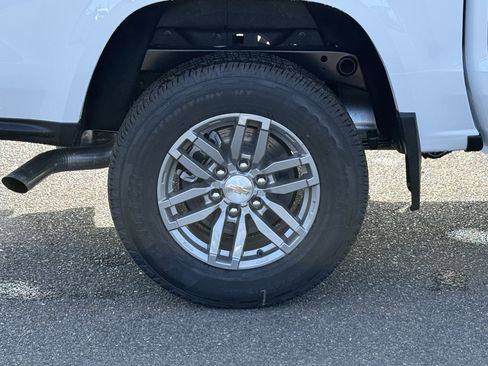 New 2025 Chevrolet Colorado LT w/ LT Convenience Package image 29