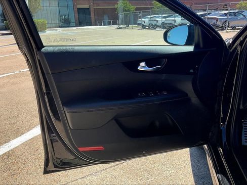 Certified 2022 Kia Forte GT-Line image 27