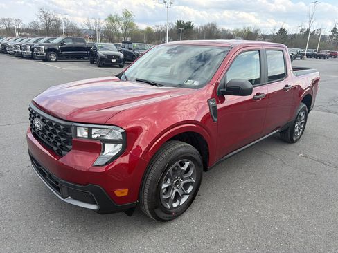 New 2025 Ford Maverick XLT w/ Equipment Group 301A AWD/4WD image 8