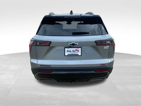 New 2026 Chevrolet Equinox RS w/ Convenience Package III FWD image 4