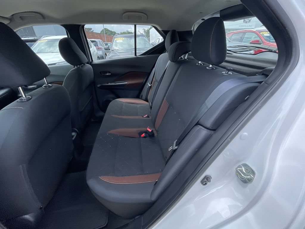 Used 2020 Nissan Kicks SR FWD image 24