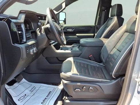 Used 2024 GMC Sierra 2500 AT4X AWD/4WD image 19