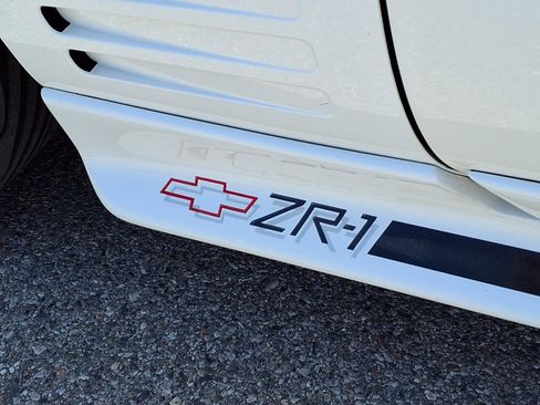 Used 1991 Chevrolet Corvette ZR-1 RWD image 10